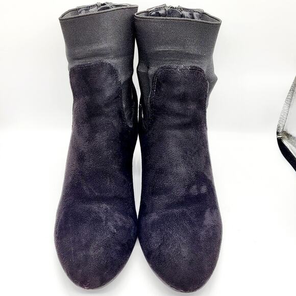 Dilba Black Faux Suede Block Heel Zip Up Ankle Booties Women's Size 6.5 - Picture 4 of 13